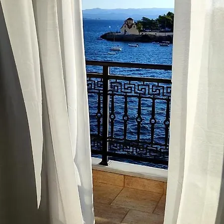 Atoll 'paris-alexandre' Gythio